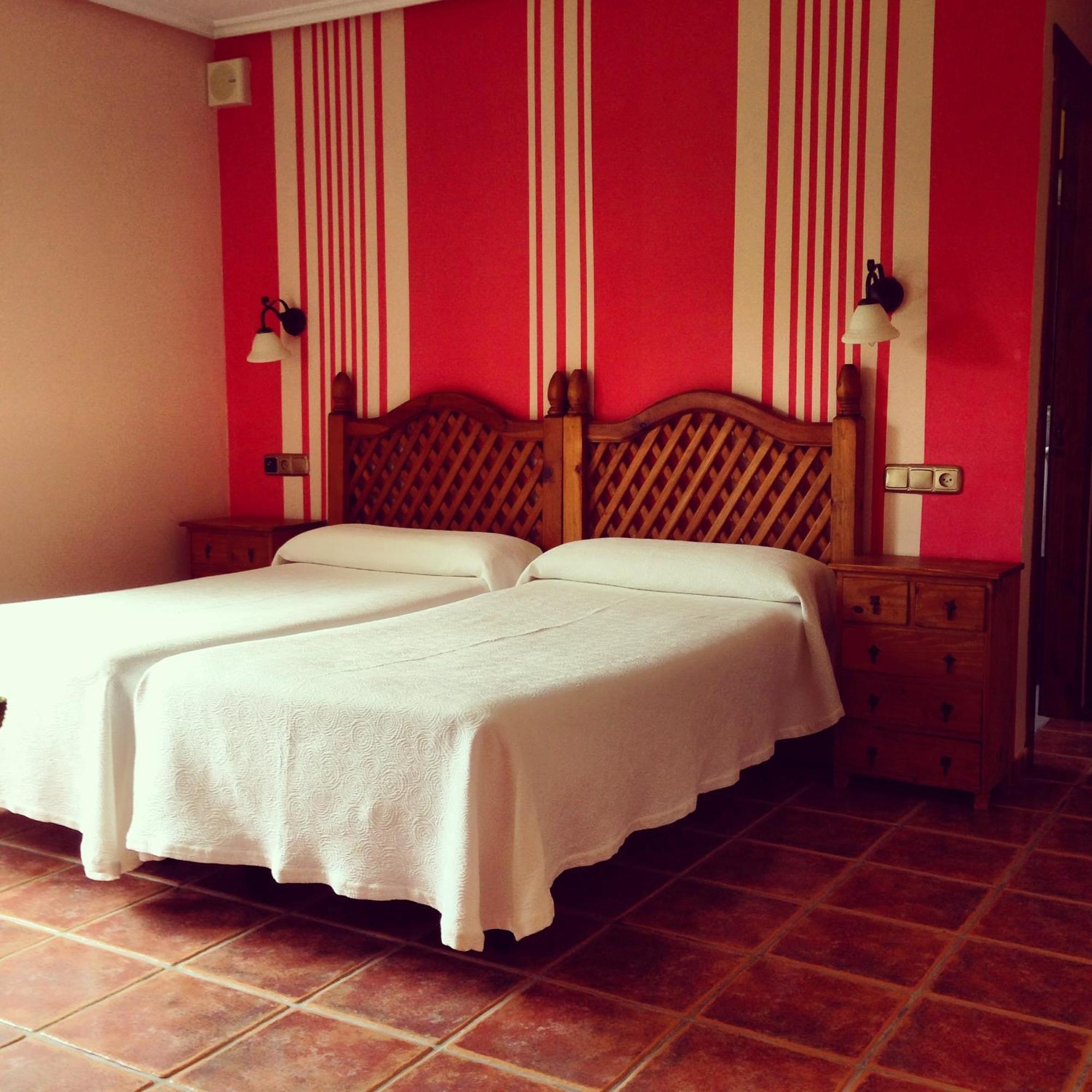 Hotel Rural La Lluriga La Galguera Quarto foto