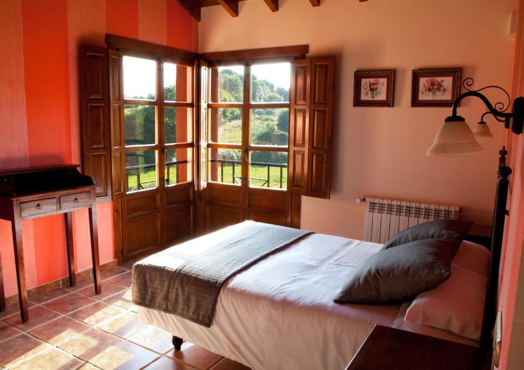 Hotel Rural La Lluriga La Galguera Quarto foto